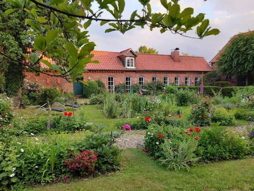 Haus zum Mieten in Bergen 720 € 87.6 m²
