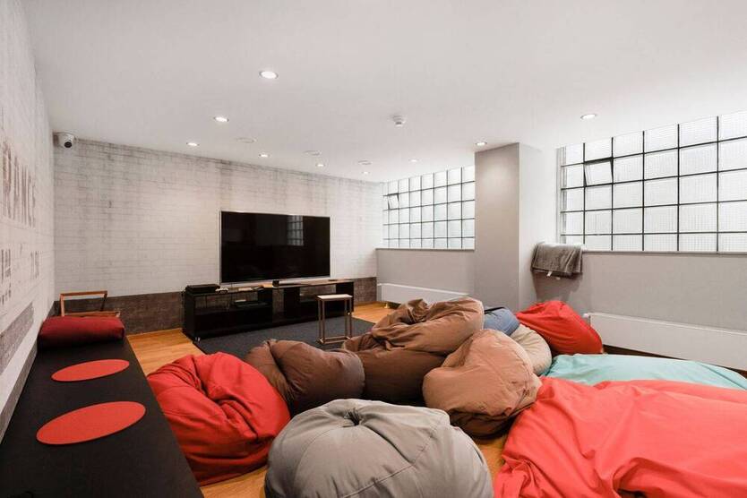 Zentral + modern: Möbliertes 1-Zimmer-Apartment zentral in Köln-Ehrenfeld | Maxi Studio