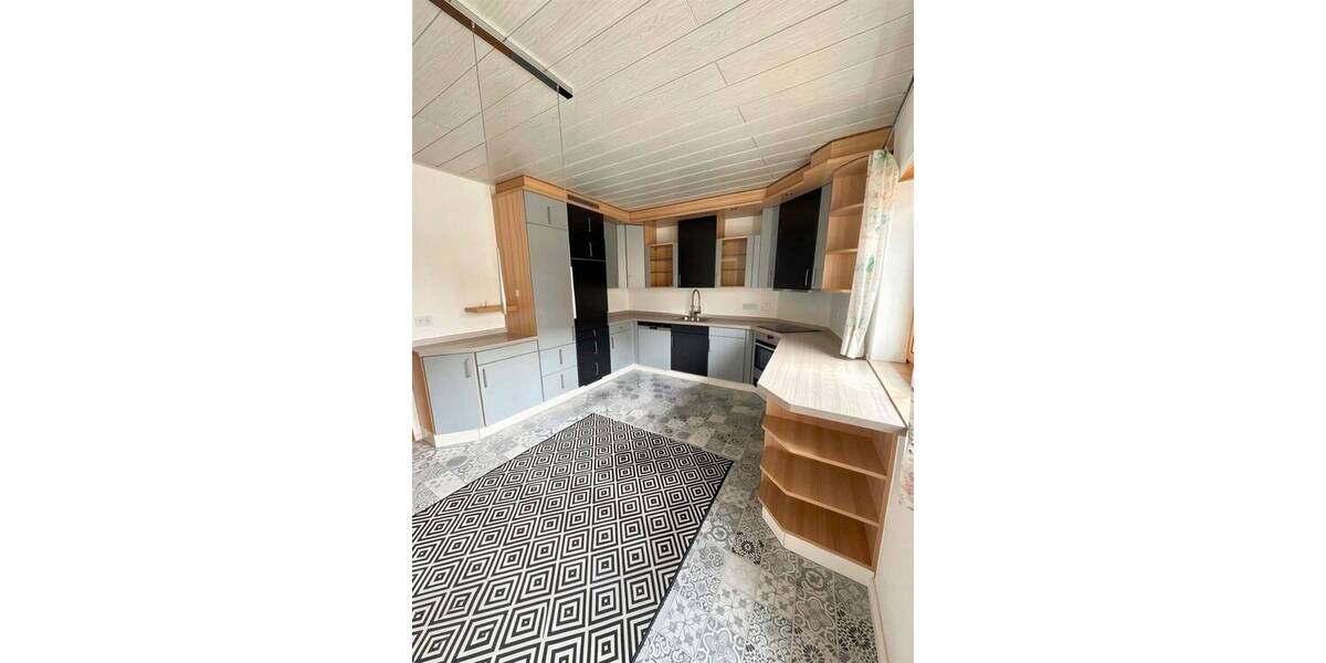 Etagenwohnung Erlangen Frauenaurach - 3 Zimmer, 117 m&sup2;, 1.400&euro; | Angebot:26092188