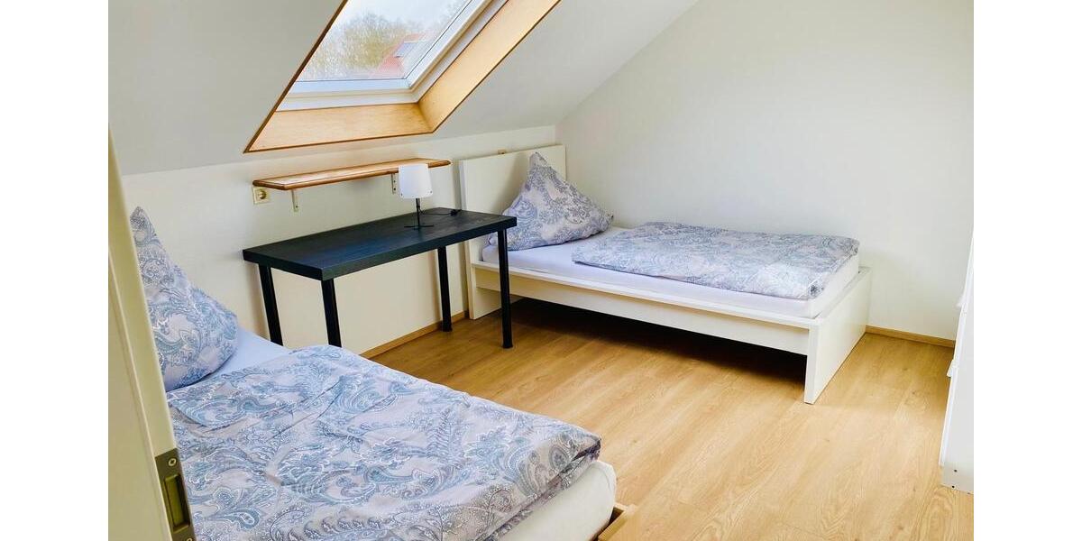 Dachgeschoßwohnung Laupheim - 1 Zimmer, 16 m&sup2;, 500&euro; | Angebot:26043787