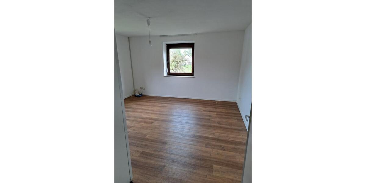 Etagenwohnung Welden - 2 Zimmer, 83 m&sup2;, 900&euro; | Angebot:26610669