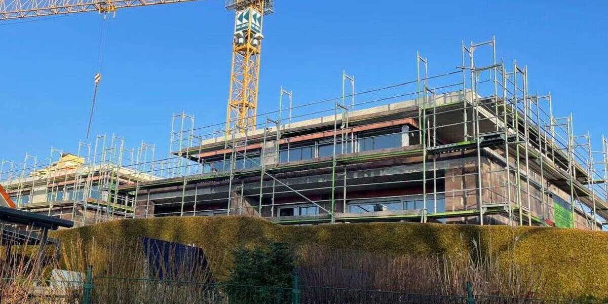 Etagenwohnung Bitzfeld Bitzfeld - 4 Zimmer, 112 m&sup2;, 1.700&euro; | Angebot:24837403