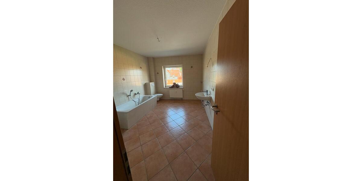 Etagenwohnung Themar - 3 Zimmer, 114 m&sup2;, 960&euro; | Angebot:26483251