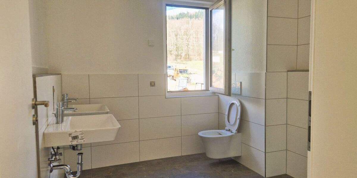 Reihenendhaus Bad Säckingen - 5 Zimmer, 134 m&sup2;, 2.300&euro; | Angebot:25706476