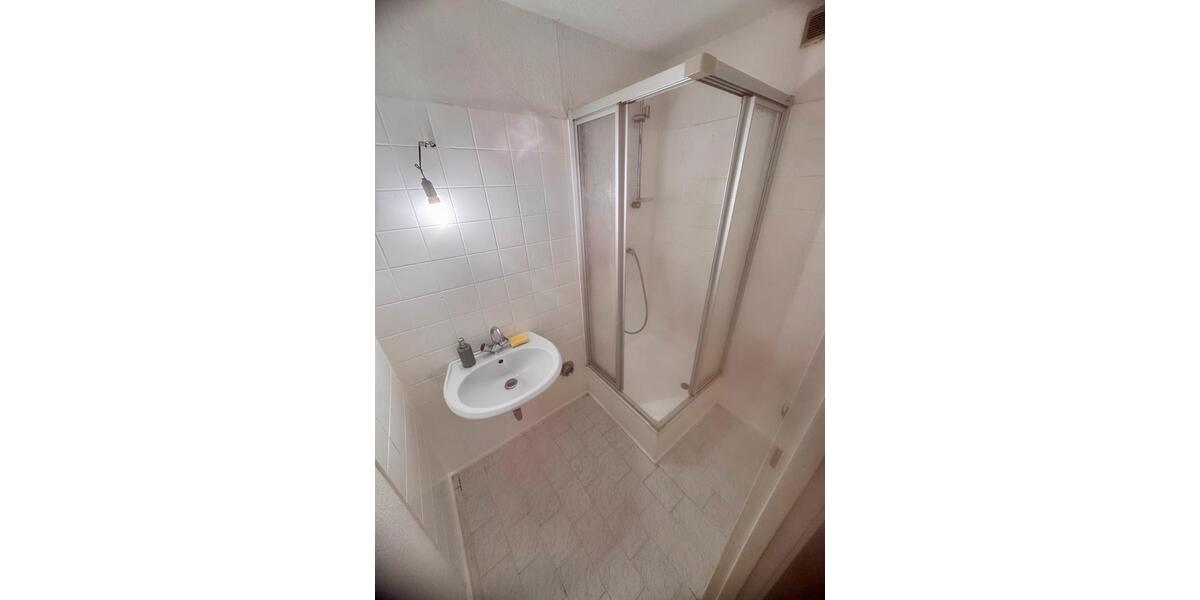 Hamm, nähe Hbf und City, 78qm Teilmöblierte Wohnung zu vermieten 2 zimmer