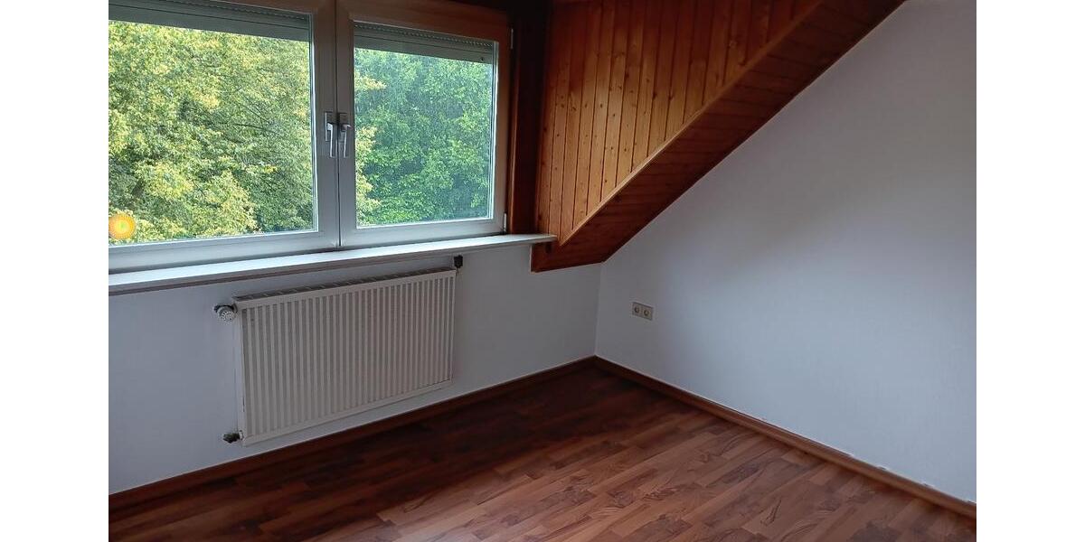 Dachgeschoßwohnung Würselen - 2 Zimmer, 40 m&sup2;, 390&euro; | Angebot:26356808