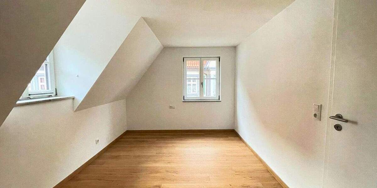 Neuwertige 2-Zimmer-Wohnung mit Einbauküche und Stellplatz in Nördlingen 2 zimmer