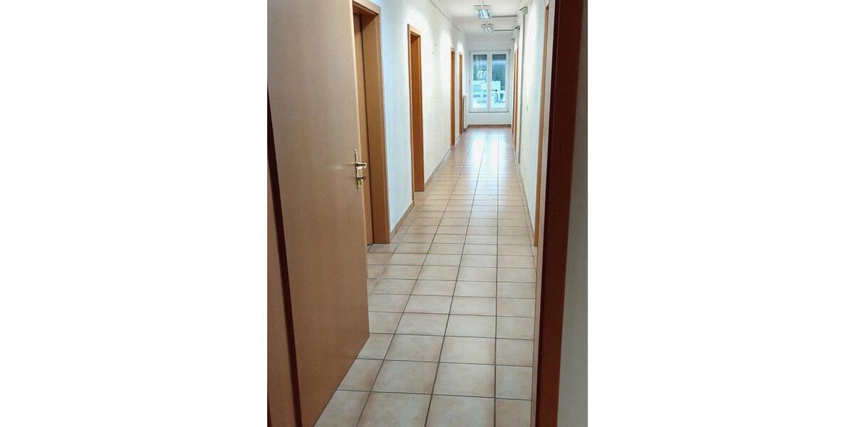Wohnen auf Zeit Homburg - 7 Zimmer, 28 m&sup2;, 550&euro; | Angebot:26180702