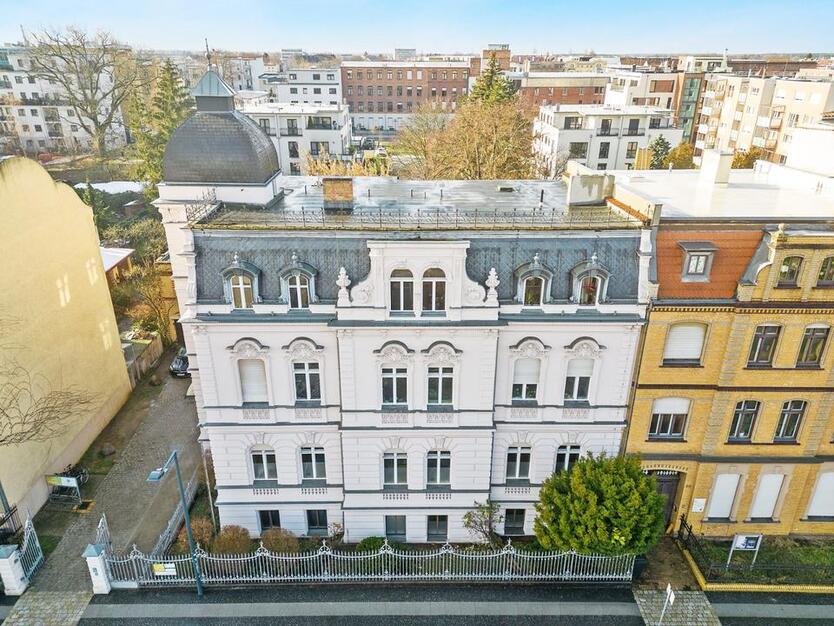 BüroPraxis im herrlichen Altbau, Zentral am Schillerplatz