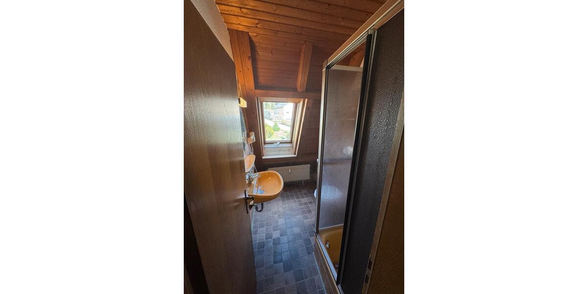 Dachgeschoßwohnung Schönwald im Schwarzwald - 1.5 Zimmer, 23 m&sup2;, 300&euro; | Angebot:25370395