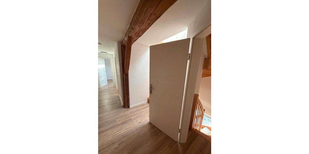 Maisonettenwohnung Bad Arolsen - 4 Zimmer, 100 m&sup2;, 1.000&euro; | Angebot:26286563