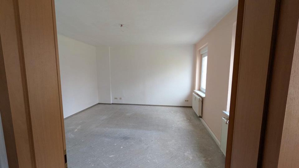 Erdgeschoßwohnung Braunsbedra - 1 Zimmer, 39 m&sup2;, 200&euro; | Angebot:26279624