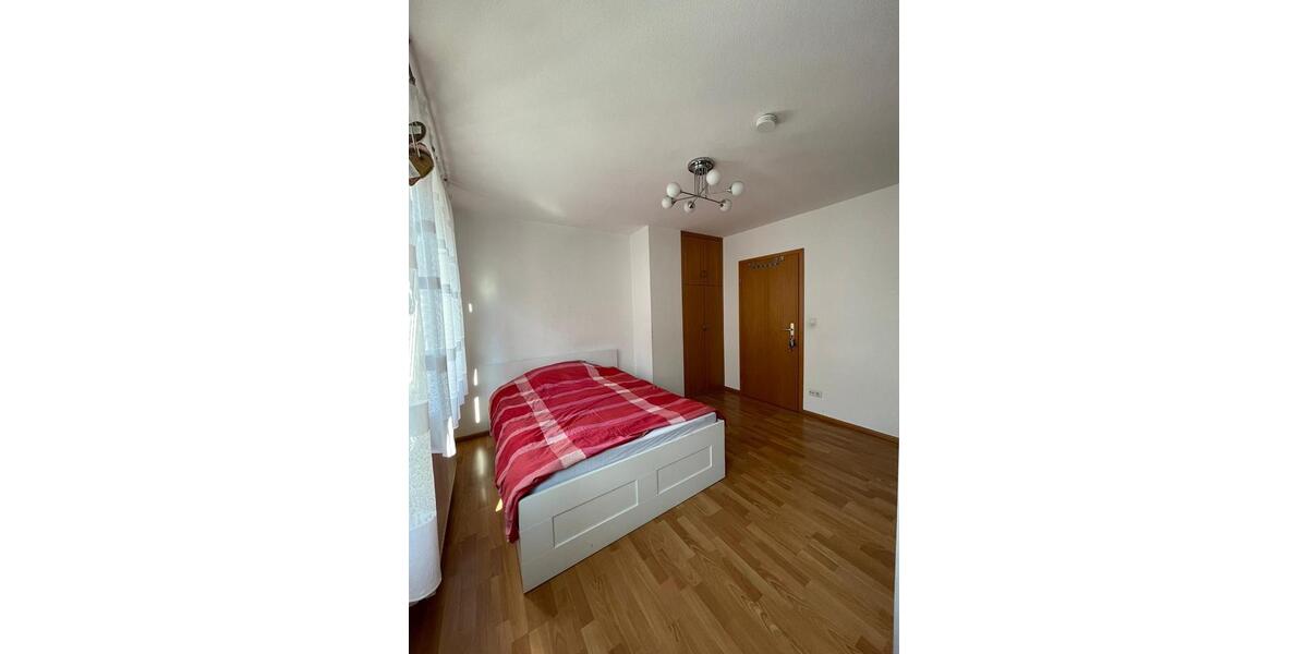 Etagenwohnung Stuttgart Vaihingen - 4 Zimmer, 94 m&sup2;, 1.850&euro; | Angebot:26676232