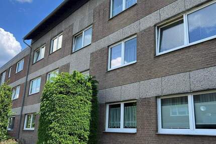 SCHÖN AUSGESTATTETES APPARTMENT MIT EINBAUKÜCHE UND BALKON IN NEUSS-HOLZHEIM 1 zimmer