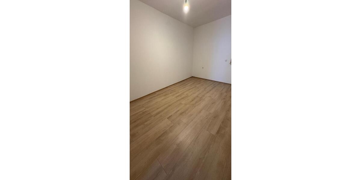 Erdgeschoßwohnung Beverungen - 4 Zimmer, 85 m&sup2;, 680&euro; | Angebot:26491229
