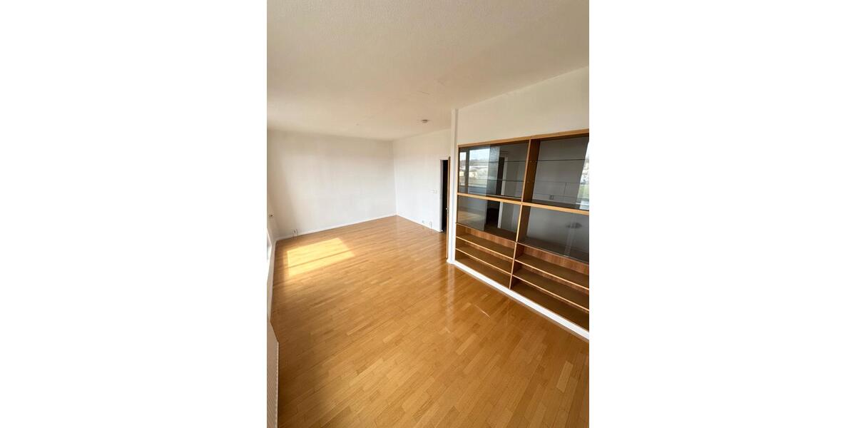 Etagenwohnung Schönebeck (Elbe) - 2 Zimmer, 47 m&sup2;, 300&euro; | Angebot:25976707