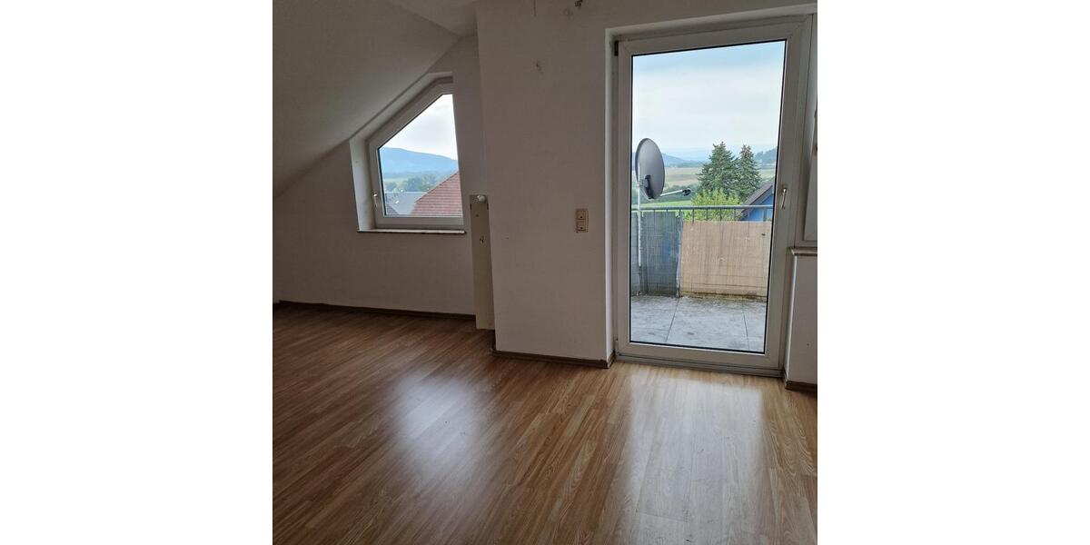 Dachgeschoßwohnung Osann-Monzel Monzel - 3 Zimmer, 88 m&sup2;, 700&euro; | Angebot:24599310