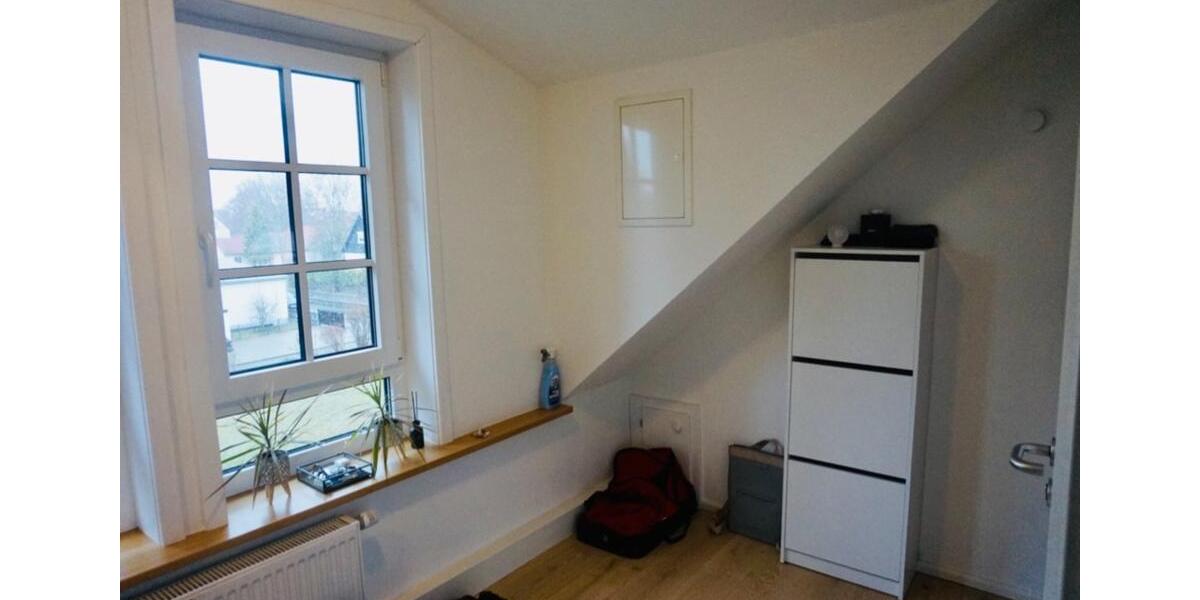 Dachgeschoßwohnung Rosdorf - 2 Zimmer, 42 m&sup2;, 699&euro; | Angebot:25655104