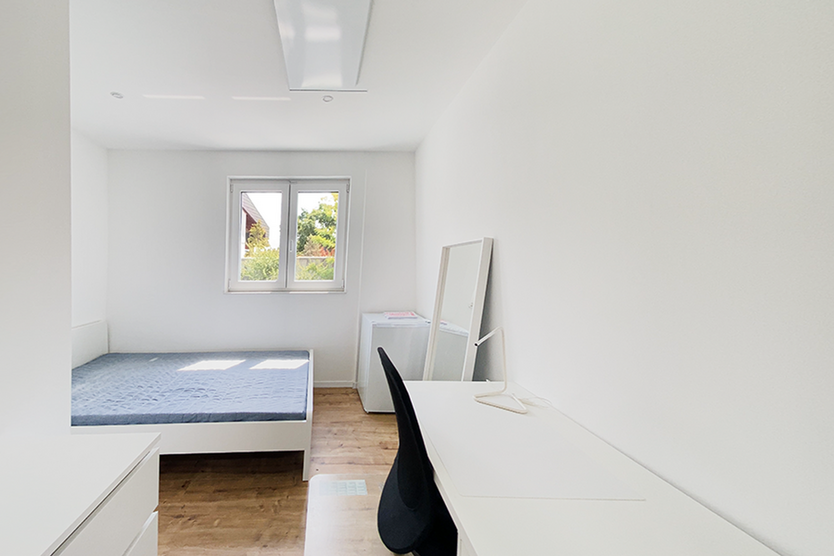 Wohnung zum Mieten in Zuffenhausen-Mitte 440 € 11 m²