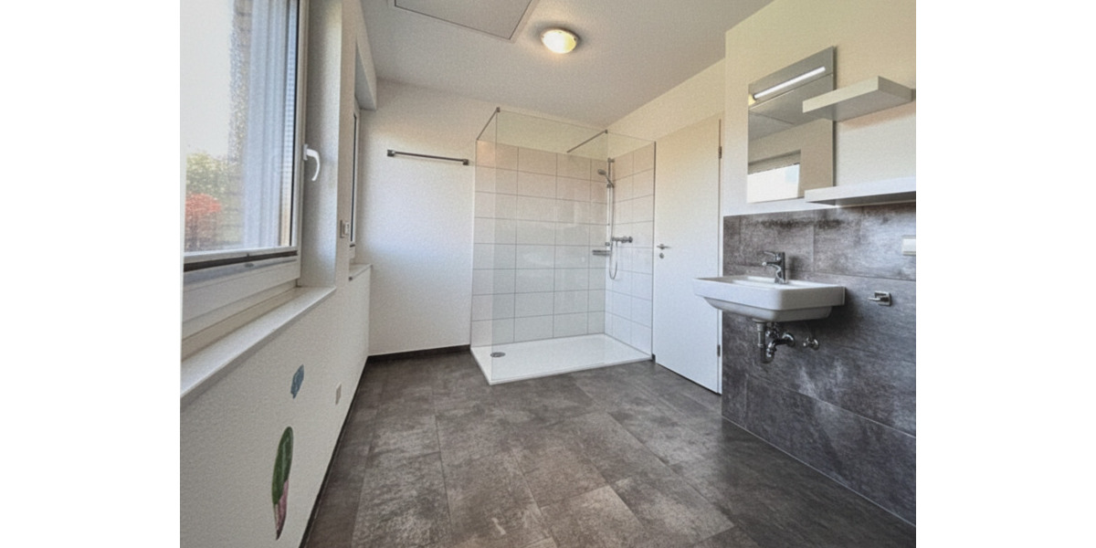 Dachgeschoßwohnung Meppen - 3 Zimmer, 75 m&sup2;, 830&euro; | Angebot:24895816