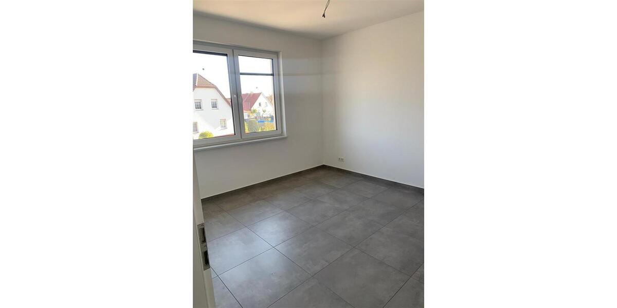 Etagenwohnung Luckau - 2 Zimmer, 64 m&sup2;, 670&euro; | Angebot:25866483
