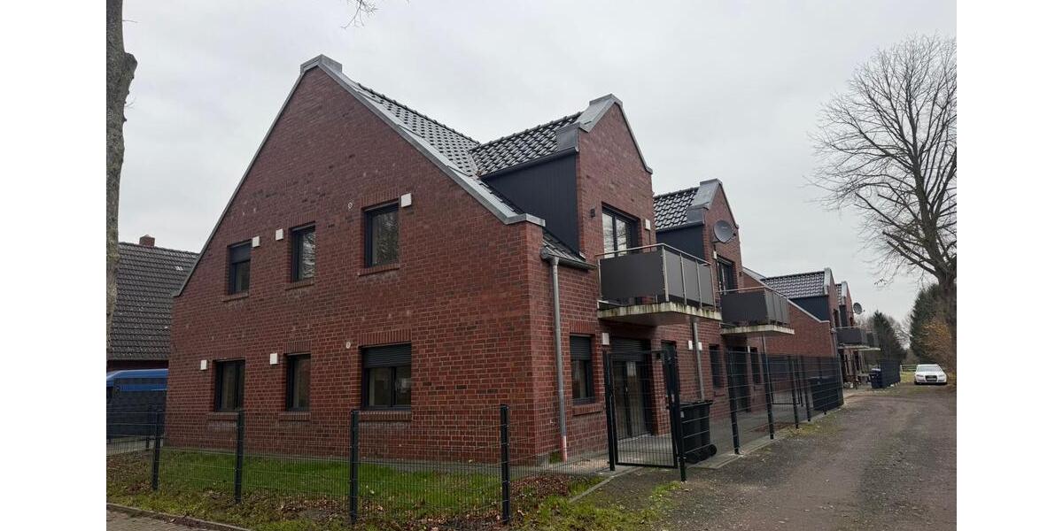 Dachgeschoßwohnung Papenburg - 3 Zimmer, 66 m&sup2;, 700&euro; | Angebot:26049034