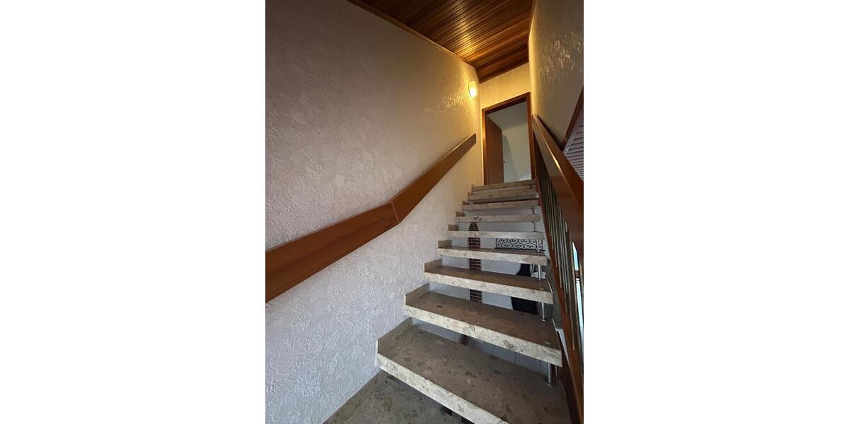 Freistehendes Einfamilienhaus zur Miete - ab sofort! 8 zimmer