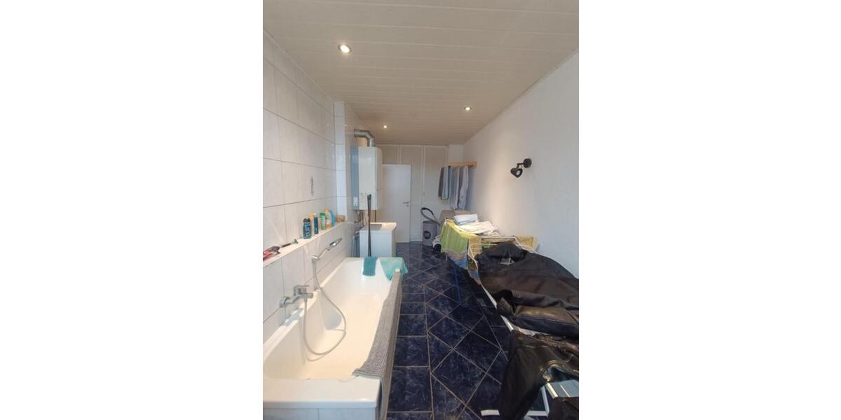 Etagenwohnung Erfurt Johannesvorstadt - 4 Zimmer, 12 m&sup2;, 267&euro; | Angebot:25805245