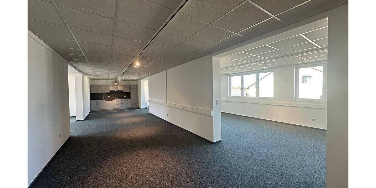 Gewerbeobjekt Leinburg Weißenbrunn - 6 Zimmer, 295 m&sup2;, 1.100&euro; | Angebot:25736779