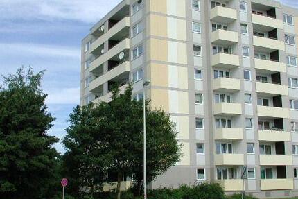 Schöner Wohnen in dieser geräumigen 3-Zimmer-Wohnung zimmer