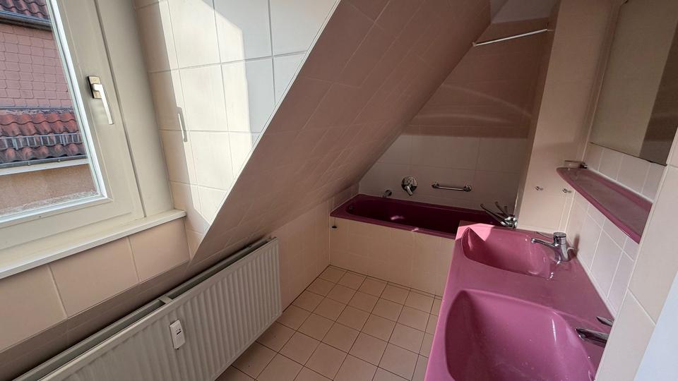 Dachgeschoßwohnung Osnabrück Hafen - 3 Zimmer, 86 m&sup2;, 890&euro; | Angebot:25365283