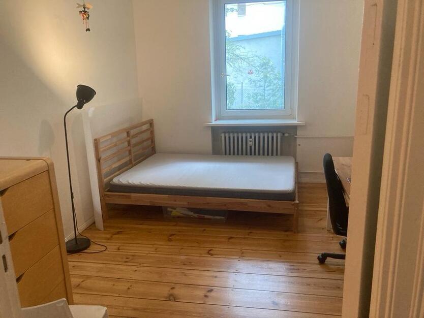 Berlin Urlaub in gemütlicher 2 Zimmer Wohnung 12.8 bis 27.8.