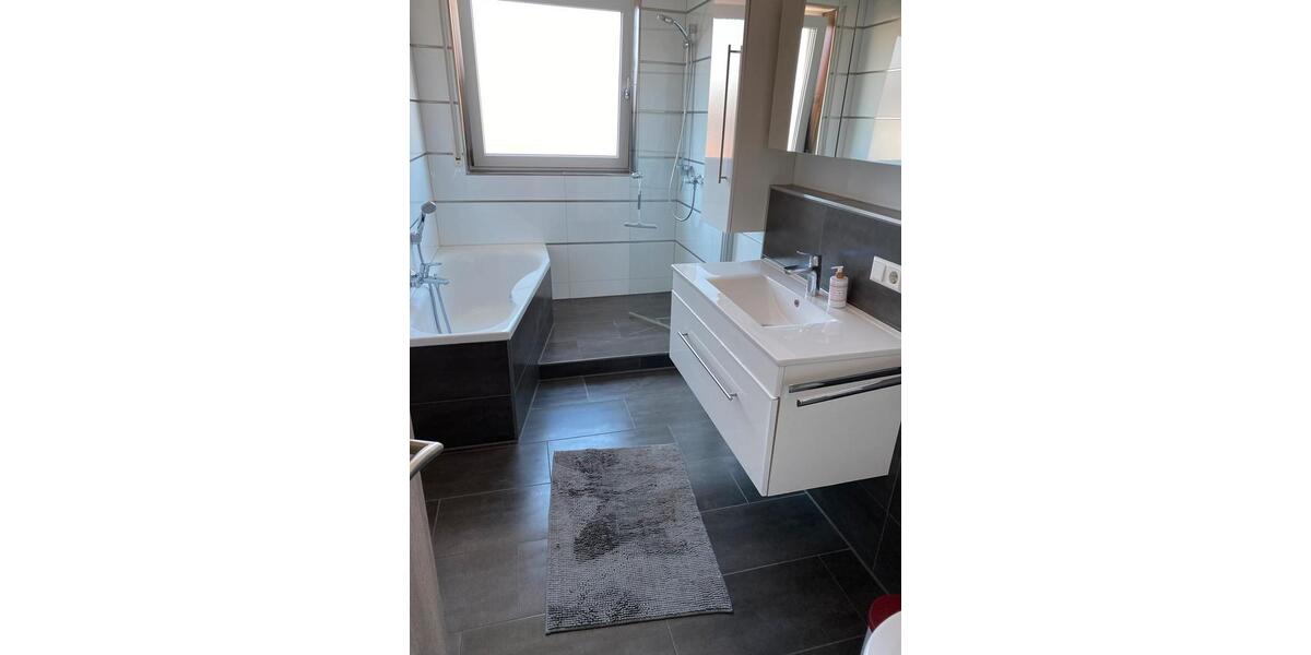 Wohnen auf Zeit Friedrichshafen Allmannsweiler - 6 Zimmer, 160 m&sup2;, 630&euro; | Angebot:26335278
