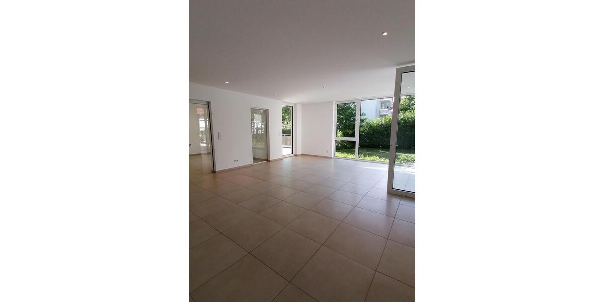 Hochparterre Bad Oeynhausen Rehme - 3 Zimmer, 152 m&sup2;, 1.600&euro; | Angebot:26348995