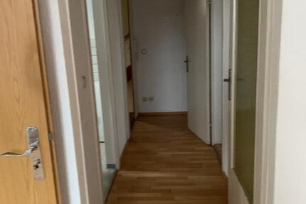 Wohnung Schmölln - 2 Zimmer, 40 m&sup2;, 300&euro; | Angebot:25895135