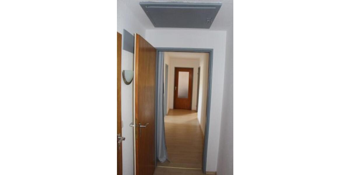 Mehrfamilienhaus, Wohnhaus Rehau - 3 Zimmer, 60 m&sup2;, 682&euro; | Angebot:25979547