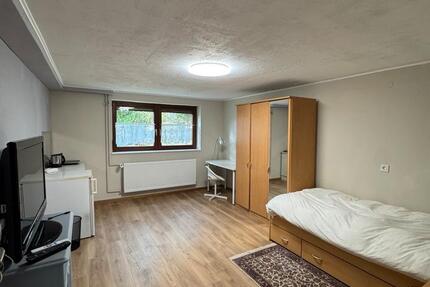 Zimmer 20 m², mit Gemeinschaftsbad, nur an Frauen zu vermieten zimmer