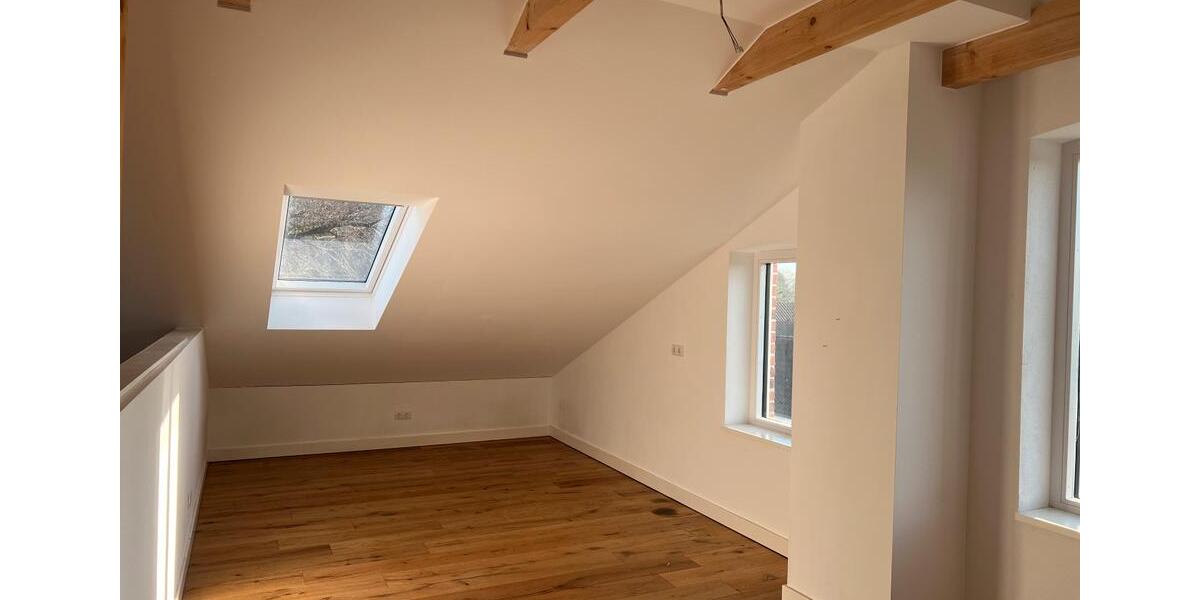 Dachgeschoßwohnung Putbus - 3 Zimmer, 104 m&sup2;, 1.250&euro; | Angebot:23246235