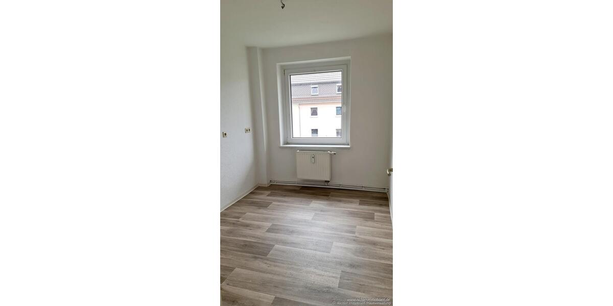Etagenwohnung Halsbrücke - 2 Zimmer, 44 m&sup2;, 260&euro; | Angebot:25351063