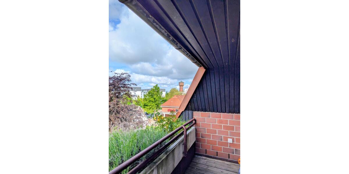 Dachgeschoßwohnung Elmshorn - 3 Zimmer, 74 m&sup2;, 900&euro; | Angebot:26635390