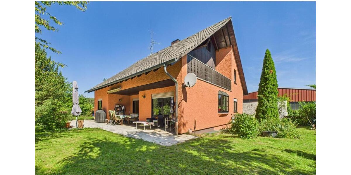 Freistehendes Einfamilienhaus in massiver Bauweise mit großem Grundstück zu vermieten! 6 zimmer