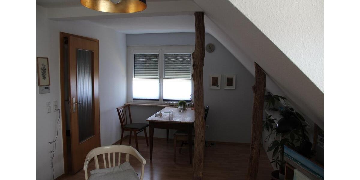 Dachgeschoßwohnung Wiesbaden Bierstadt - 2 Zimmer, 50 m&sup2;, 500&euro; | Angebot:26699255