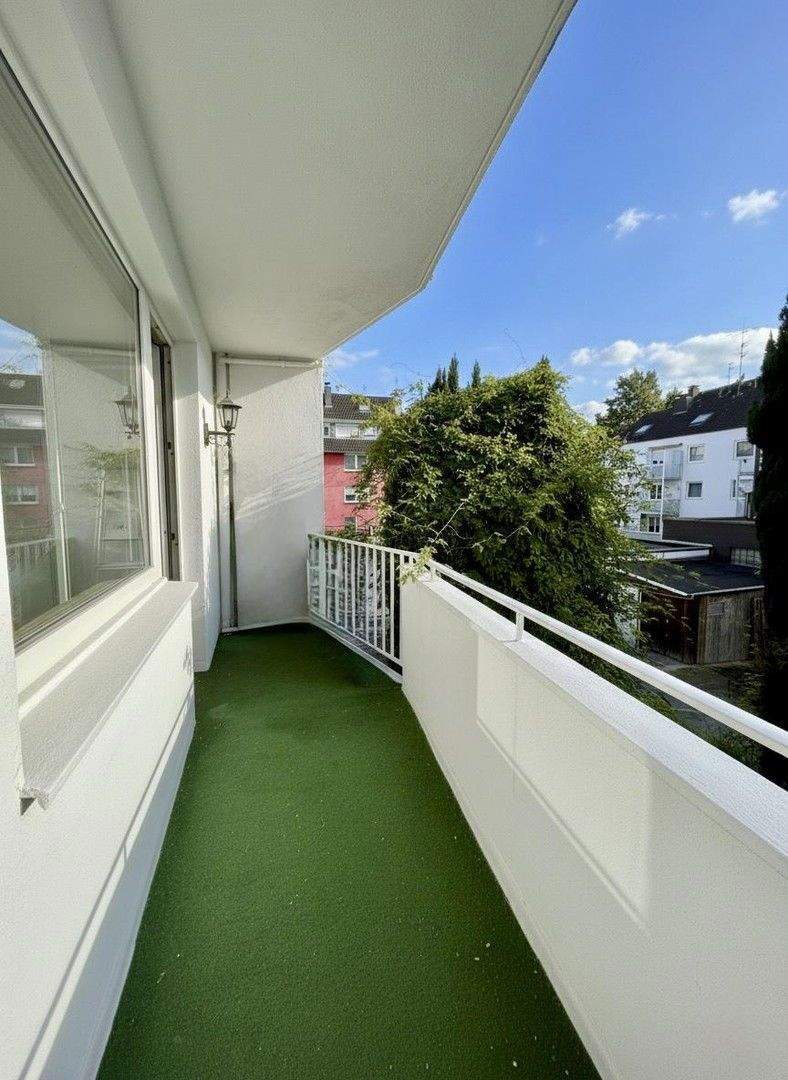 Erstbezug nach Renovierung! Helle 2-Zimmer-Wohnung in Barmen - mit Balkon und Einbauküche! 2 zimmer