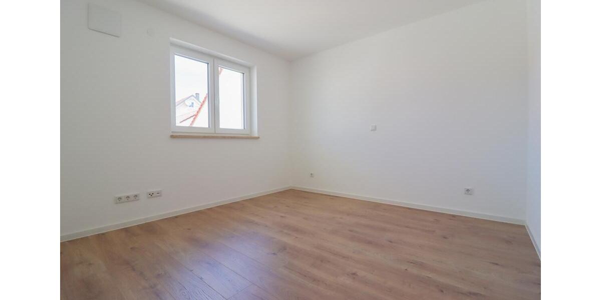 Etagenwohnung Pförring - 2 Zimmer, 49 m&sup2;, 660&euro; | Angebot:26689980