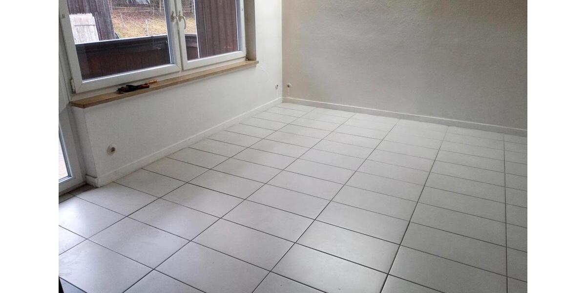 Ruhige Wohnung 95632 Wunsiedel Breitenbrunn grosser Balkon 4 zimmer