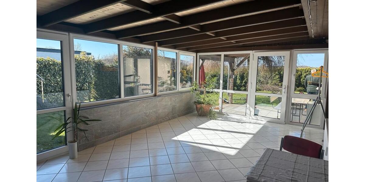 Erdgeschoßwohnung Hohenahr - 4 Zimmer, 130 m&sup2;, 1.200&euro; | Angebot:26002218