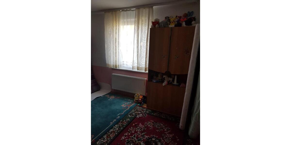 Einfamilienhaus Kornwestheim - 7 Zimmer, 160 m&sup2;, 2.050&euro; | Angebot:24857856
