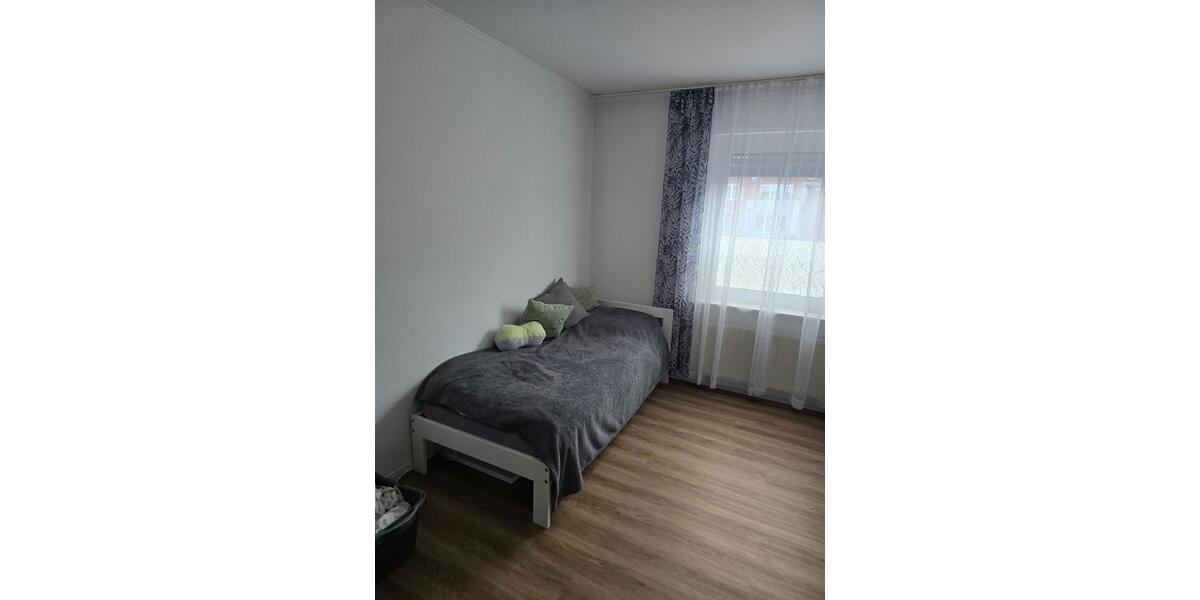 Etagenwohnung Hückelhoven - 3 Zimmer, 65 m&sup2;, 650&euro; | Angebot:24719382