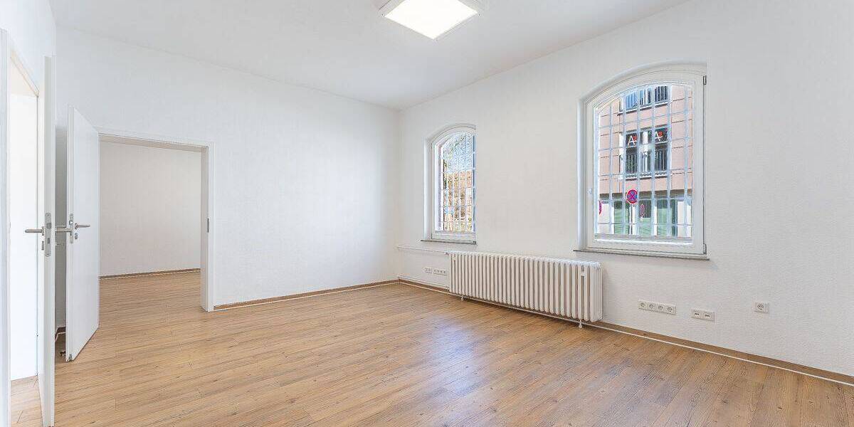 Gewerbeobjekt Kassel Unterneustadt - 4 Zimmer, 92 m&sup2;, 2.380&euro; | Angebot:26345347