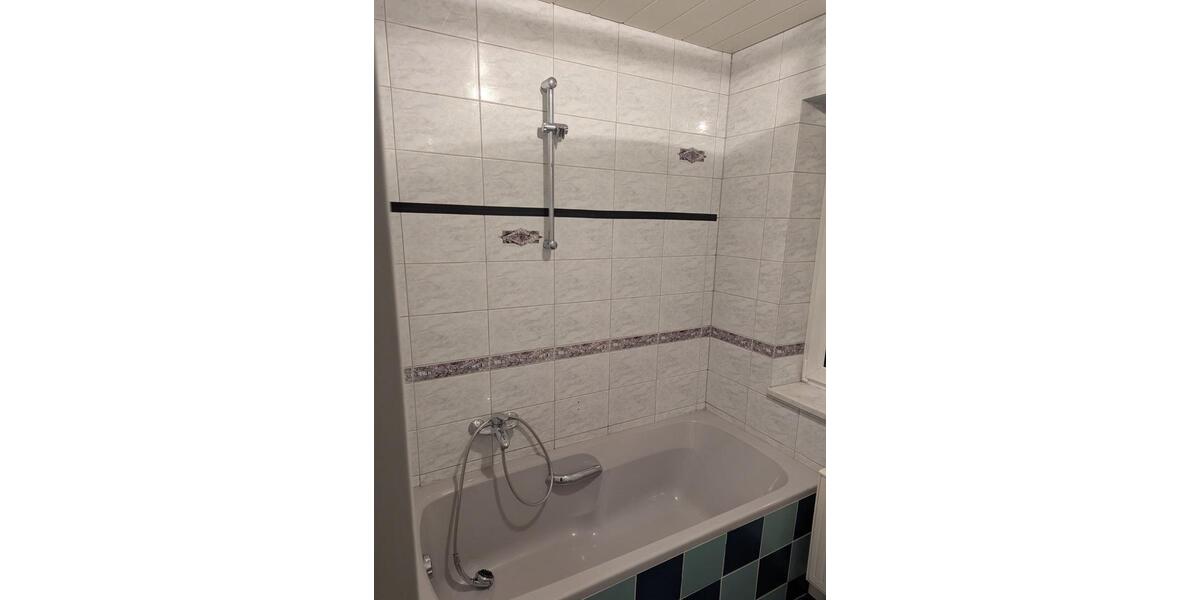 Reihenhaus Bamberg Gereuth - 5.5 Zimmer, 125 m&sup2;, 1.100&euro; | Angebot:24803863